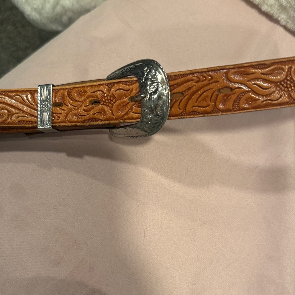 Too grain cowhide belt